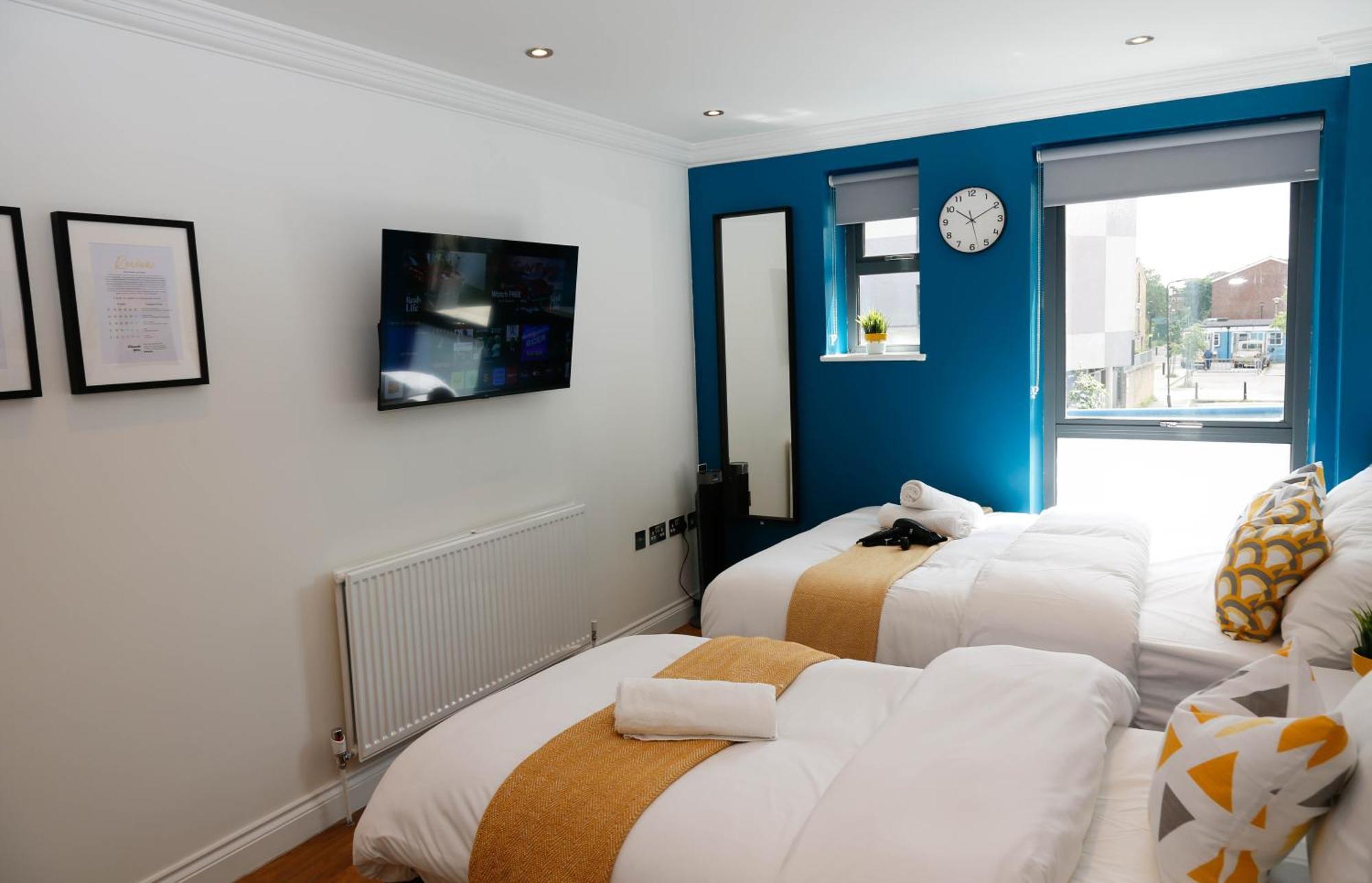 New Luxury Rooms In The Heart Of London Next To Shops, Cafes, Bars & Metro With Shared Bathrooms מראה חיצוני תמונה